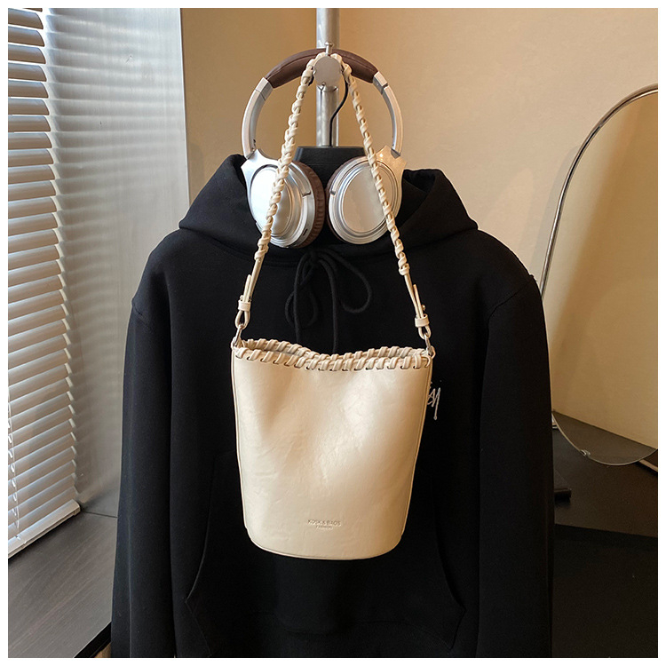 Vară 2026: Geantă bucket crossbody în stil coreean, culoare solidă, capacitate mare, piele PU, buzunar pentru telefon