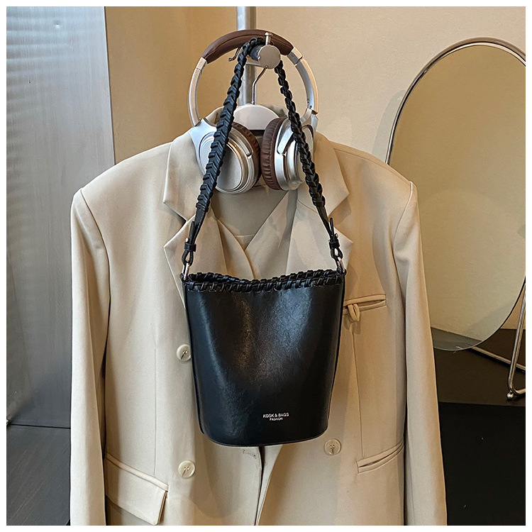 Vară 2026: Geantă bucket crossbody în stil coreean, culoare solidă, capacitate mare, piele PU, buzunar pentru telefon