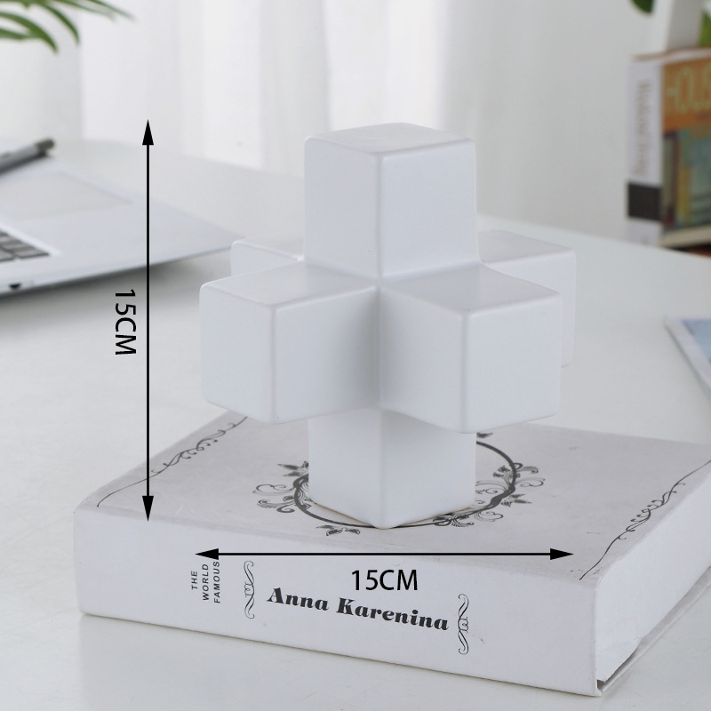 Moderný geometrický keramický ornament, dekorácia pracovnej plochy v severskom štýle
