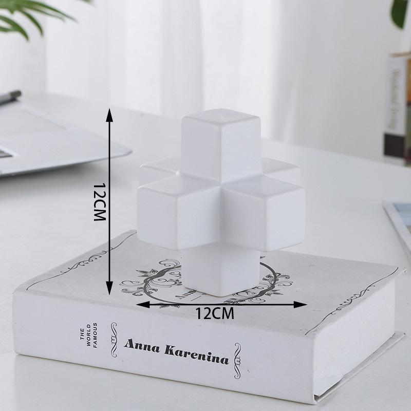 Moderný geometrický keramický ornament, dekorácia pracovnej plochy v severskom štýle