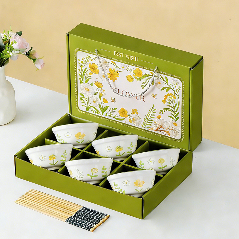Pastoralnog stila porcelanski set: zdjela, tanjur i žlica u kutiji za poklon