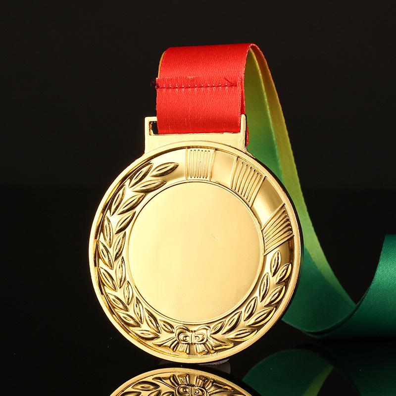 Aranyozott fém érem maratoni eseményre óvodások számára – arany, ezüst és bronz érmek