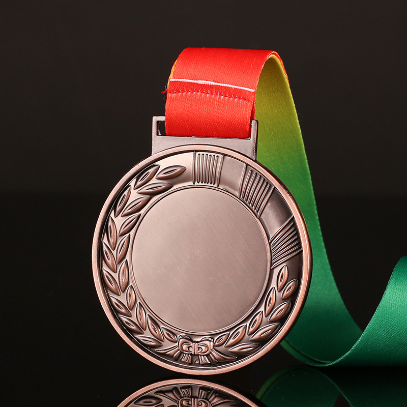 Aranyozott fém érem maratoni eseményre óvodások számára – arany, ezüst és bronz érmek
