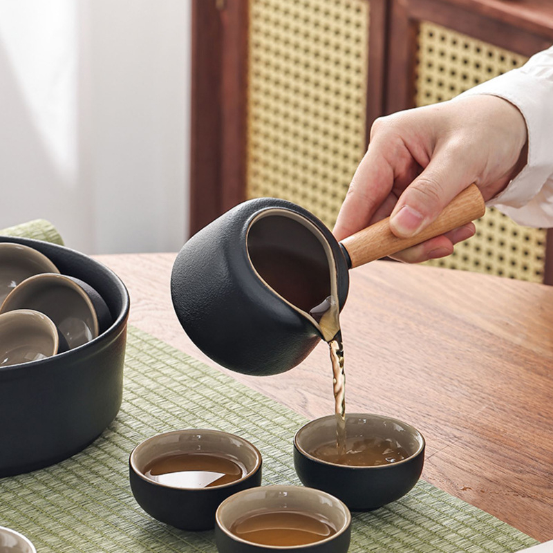 Crni keramički čajni set u japanskom stilu za dom i ured, minimalistički dizajn