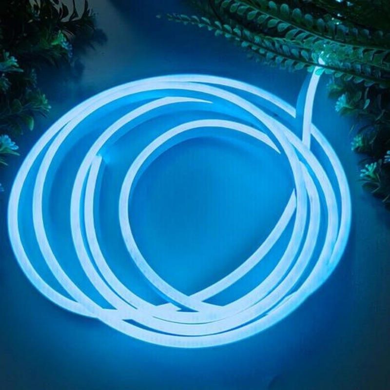 Integrirana LED fleksibilna silikon LED traka, vodootporna za vanjsku upotrebu, s prolazom kabela kroz mekani cijev, linijskog tipa