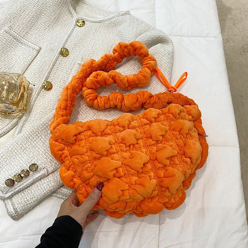 Torba u korejskom stilu, plisirana torbica oblaka, dumpling oblik, crossbody za žene od baršuna