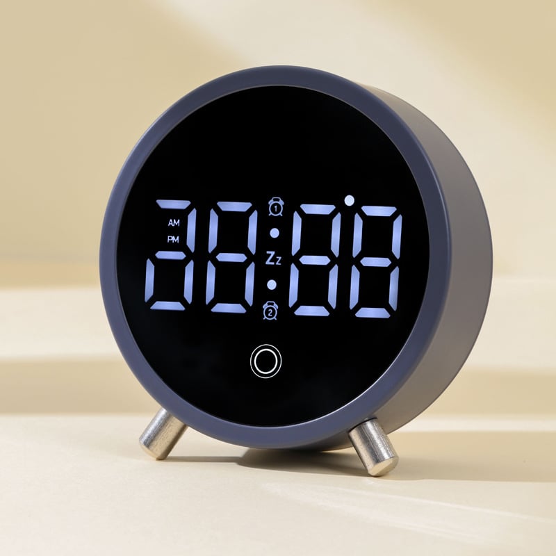Ceas de birou LED digital ultra-subțire cu alarmă puternică pentru copii și elevi, alimentat la priză, design modern