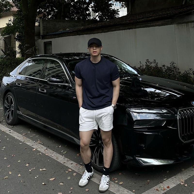 Muški slim-fit T-shirt kratkih rukava tamnoplave boje, Sorona hlađenje, ljeto, brzo sušenje