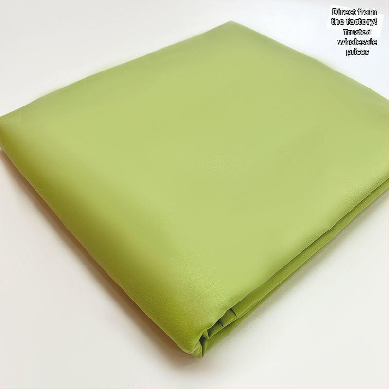 Egyszemélyes ágyhoz való viszkóz lepedő, egyszínű, vastított, minimalist stílus.