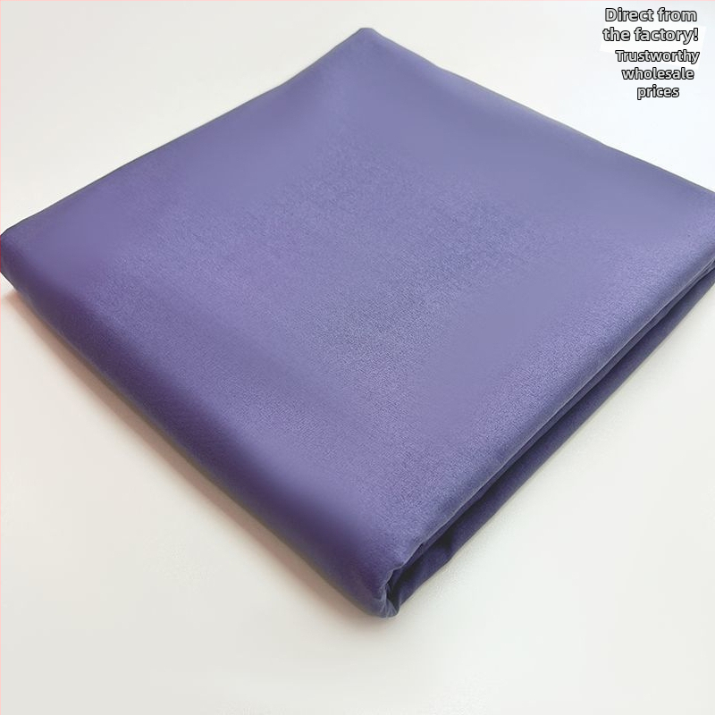 Egyszemélyes ágyhoz való viszkóz lepedő, egyszínű, vastított, minimalist stílus.