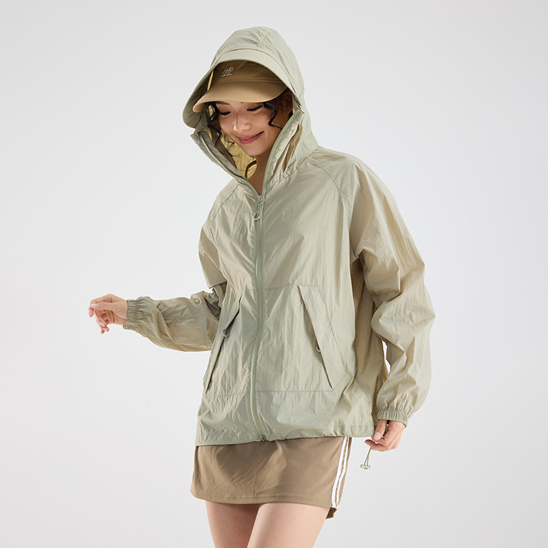 Unisex priedušná, ľahká vetrovka s ochranou proti slnku UPF50+ a kapucňou na letné outdoorové aktivity