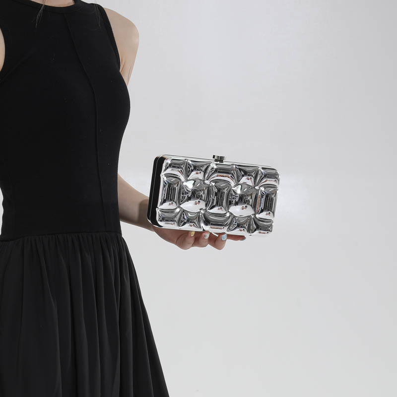 Akril estélyi clutch lánccal, négyszögletes doboz formájú crossbody