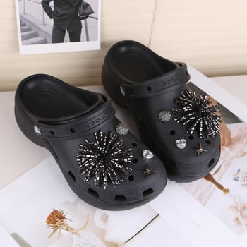 Αξεσουάρ Crocs με λουλουδάκια και κρύσταλλα για DIY