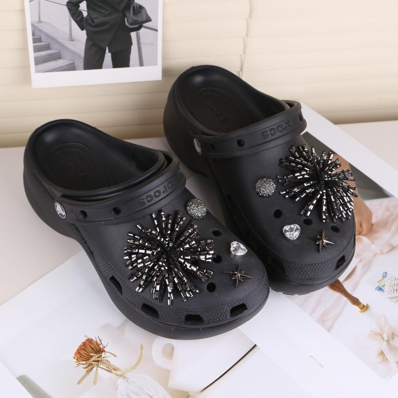 Αξεσουάρ Crocs με λουλουδάκια και κρύσταλλα για DIY