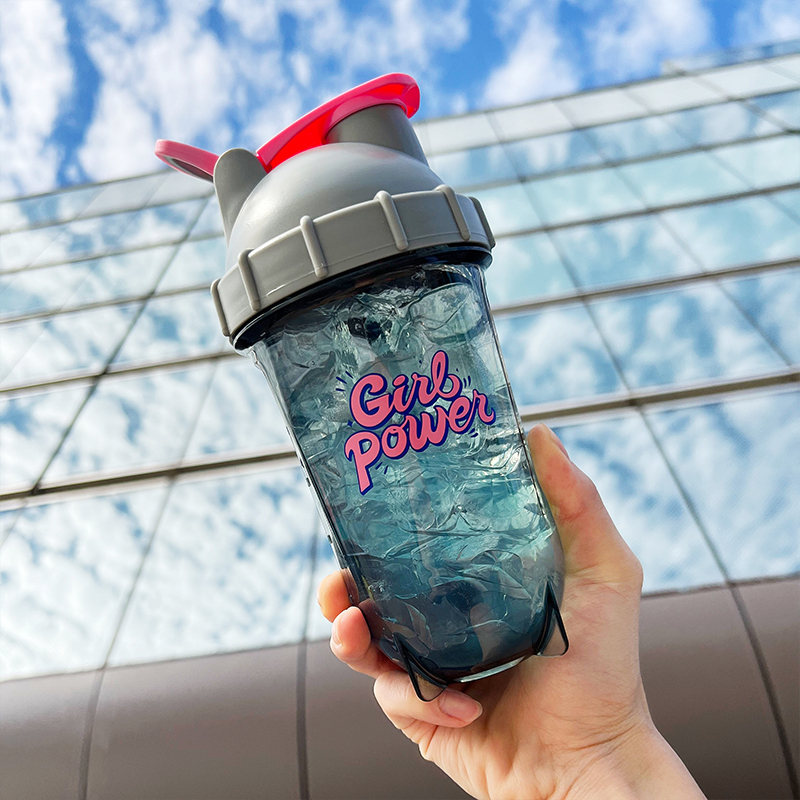 Fitnesz shaker pohár, hőálló fehérje shaker, tejshake keverő és vízkeverő, nyári használatra