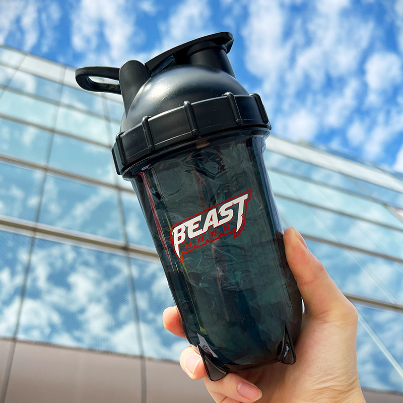 Fitnesz shaker pohár, hőálló fehérje shaker, tejshake keverő és vízkeverő, nyári használatra