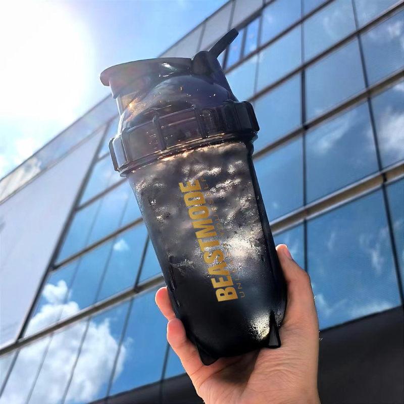 Fitnesz shaker pohár, hőálló fehérje shaker, tejshake keverő és vízkeverő, nyári használatra