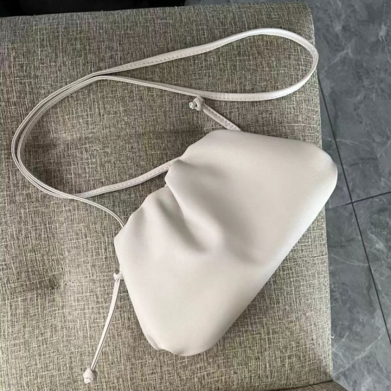 Ženska torba s dizajnom oblaka, francuski stil, plisirana dumpling torba, mekana PU koža, srednje veličine, clutch/ramena torba