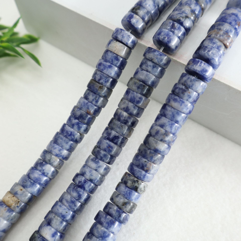 Prirodno kamenje 4x10 i 6x12 — pravokutni distanceri i okrugle disk perle za DIY narukvice