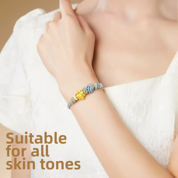 Brăţară DIY ţesută din sfoară roşie, unisex, cu accesoriu în ton aur (semi-finisat)