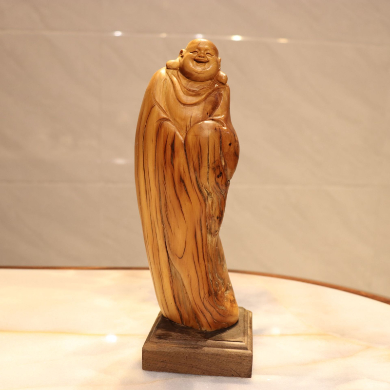 Thuja korijenova rezba s Bodhidharmom i Maitreya Budom, prirodna slobodna forma drvena dekoracija
