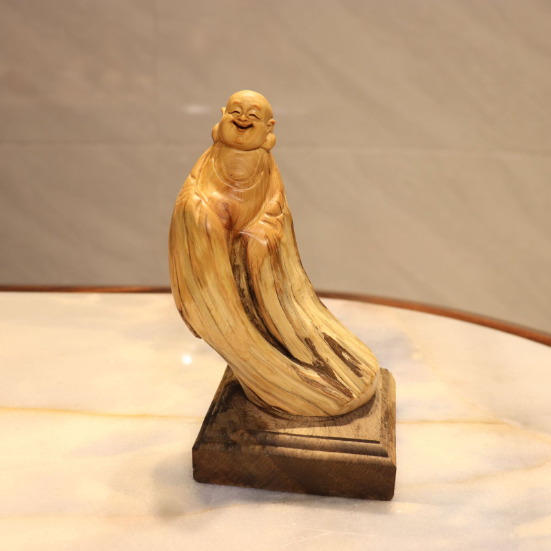 Thuja korijenova rezba s Bodhidharmom i Maitreya Budom, prirodna slobodna forma drvena dekoracija