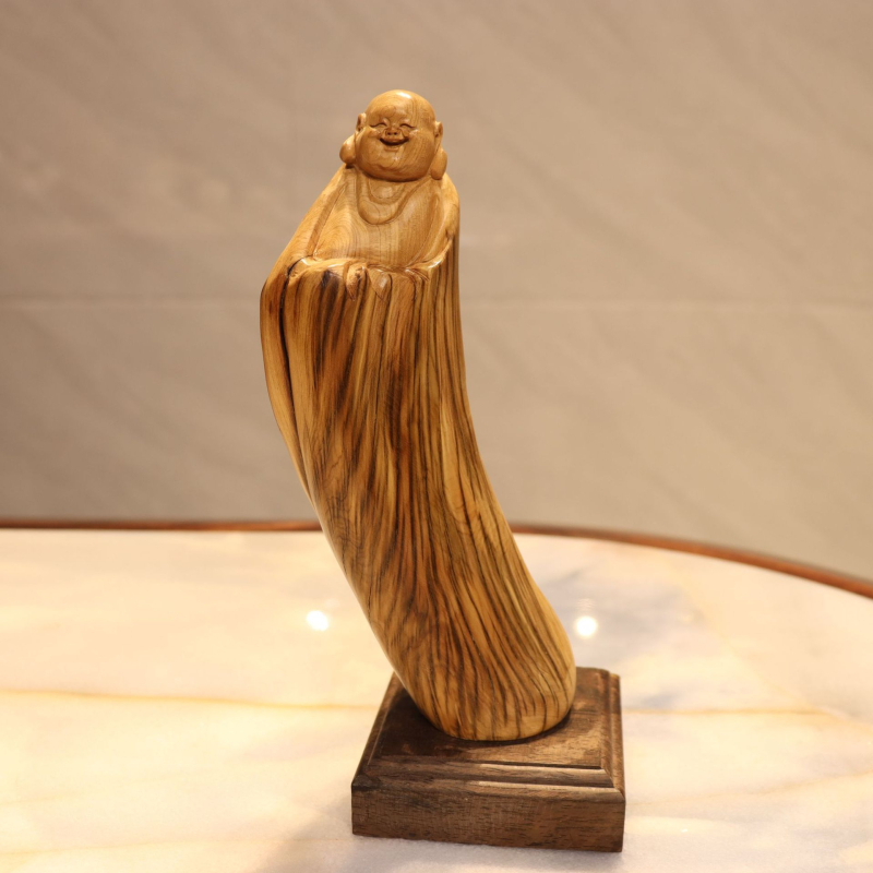 Thuja korijenova rezba s Bodhidharmom i Maitreya Budom, prirodna slobodna forma drvena dekoracija