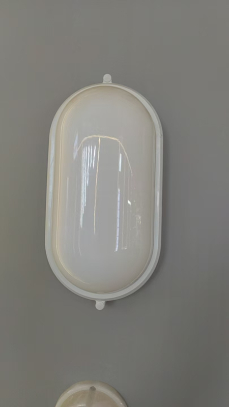 LED τοίχου για διαδρόμους με αδιάβροχο περίβλημα, ραντάρ ανίχνευσης κίνησης και έλεγχο φωτισμού