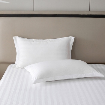 100% pamut, extrán sűrű ágynemű, fehér, 40 szálas satin csíkok, hoteltextil