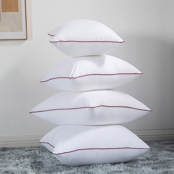 50x50 cm-es párna mag, poliészter töltet, szintetikus szövet borítással, magas rugalmasság és kényelem