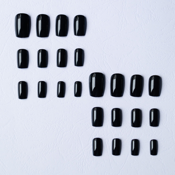24 crne minimalističke umjetne nokte