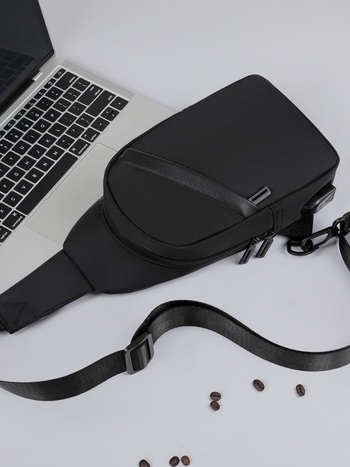 Muška crossbody torba, casual minimalistički dizajn, unisex, modern i svestran, za 8-inčni laptop