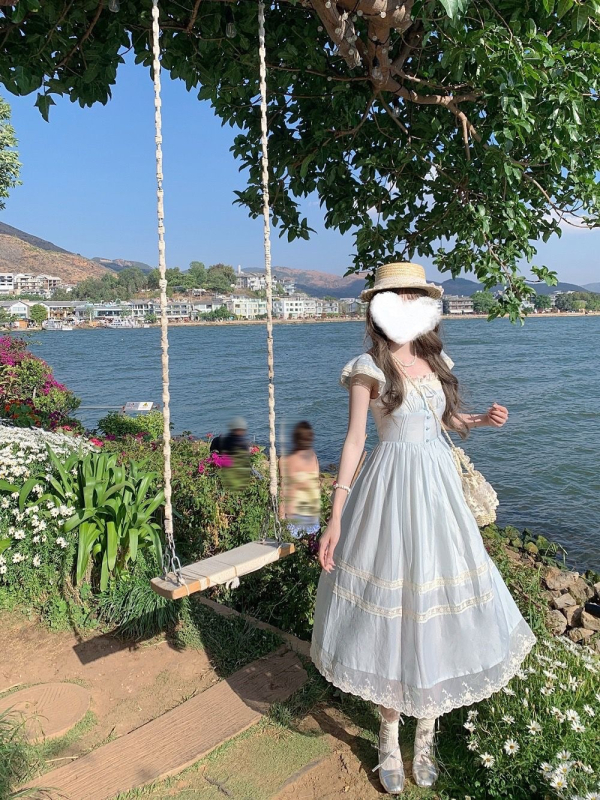Francuski stil retro plava haljina s lepršavim kratkim rukavima, čipka i mašna, A-linija, ljeto