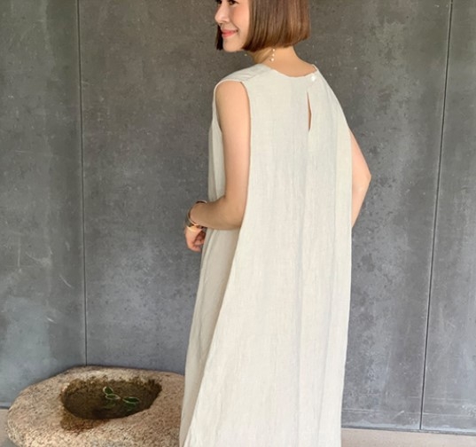 5518 Nyári pamut-len ruha ujjatlan, laza szabás, térdig érő, plusz méret, vintage hatású hasítékkal