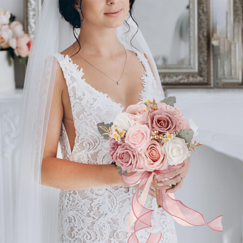 Bouquet od umjetnih ruža za mladenku i kumu, luksuzni rekvizit za vjenčanje i fotografiranje