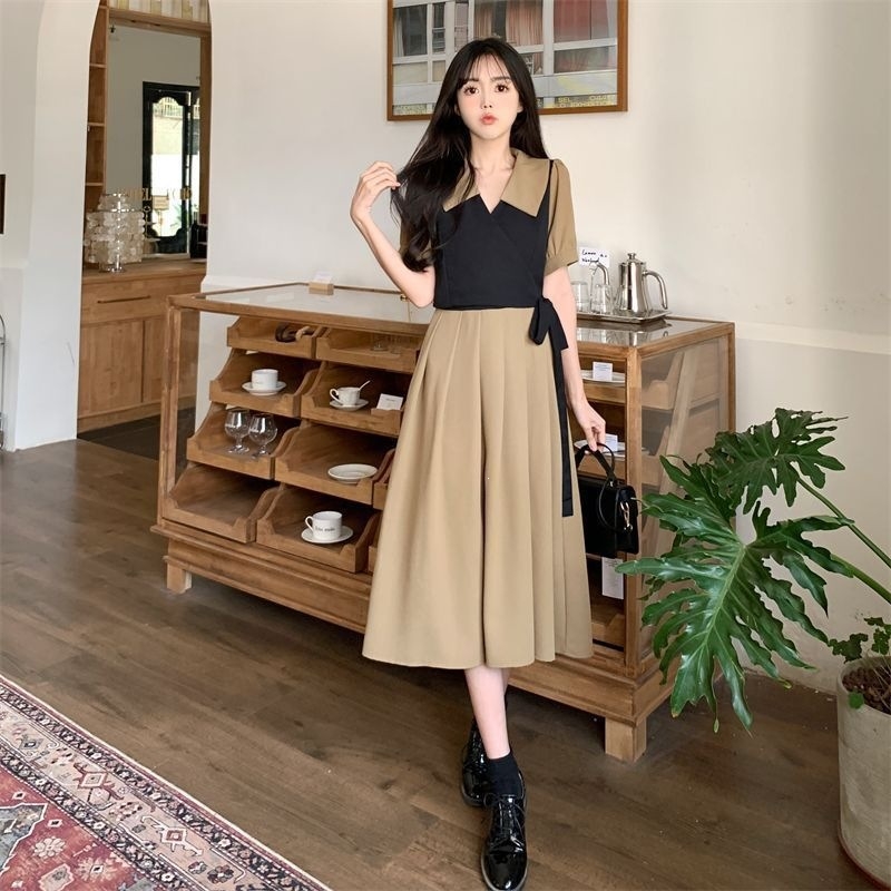 Uvijena haljina u francuskom stilu, tea dress, s twist detaljem, ljetna silueta koja naglašava figuru, plus veličina, haljina s color-block i lažnim dvodijelnim dizajnom