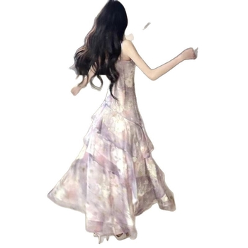 Romantična haljina s francuskim stilom, ljubičasta s volanima na trakama, premium dojam, obalni resort stil, eterična i tekuća maxi haljina