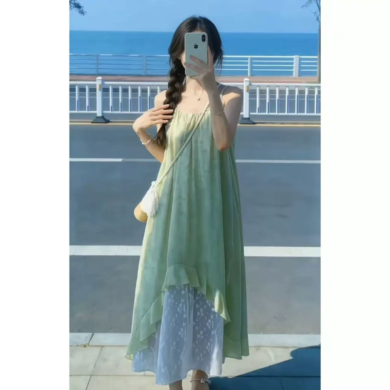 Francia stílusú édes nyári patchwork ruha halterneckkel, strandhoz, szabálytalan szegéllyel