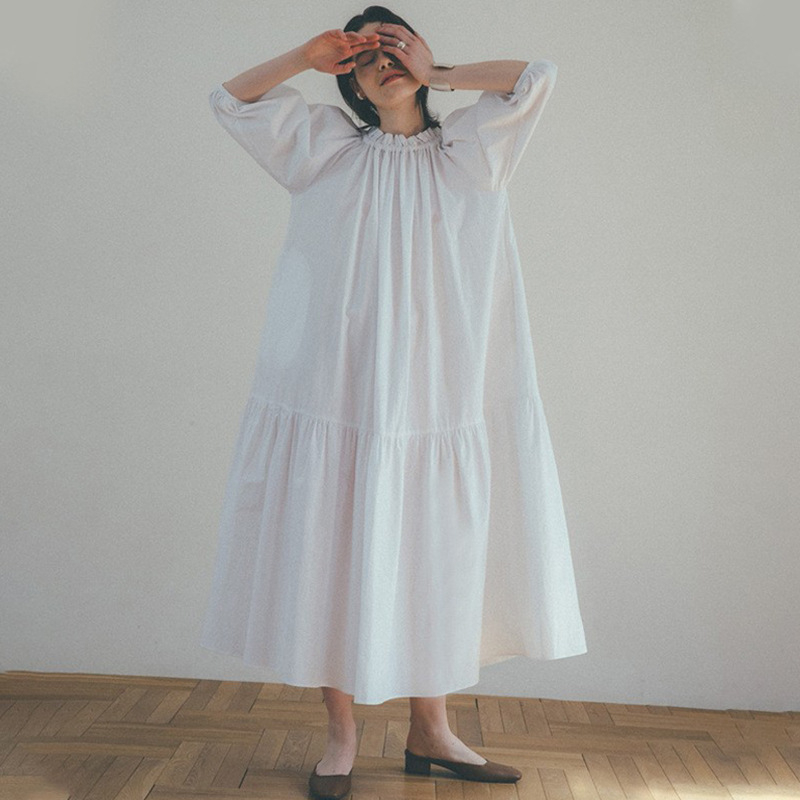 Haljina Matsumoto u japanskom stilu, okrugli izrez, mala cvjetna čipka, plisiran rub, duljina iznad koljena