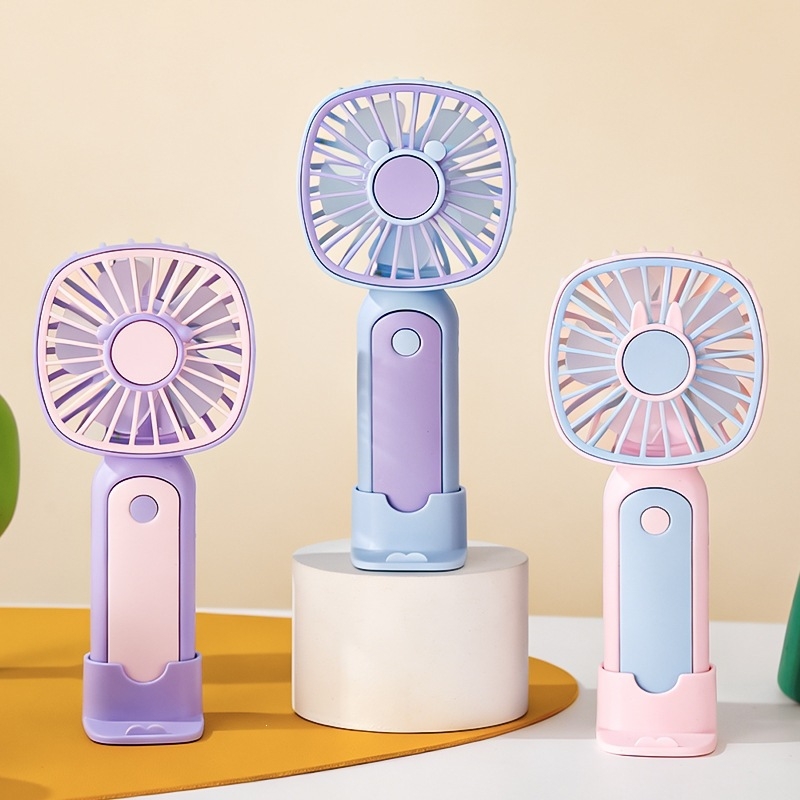 2026 USB nabíjateľný ručný ventilátor, mini prenosný stolový ventilátor so vstavanou batériou, 5 lopatiek, tichý pod 36 dB, 3 rýchlosti, hmotnosť 70 g, rozmery 15,8 × 7 × 5,8 cm, funkcia powerbanky