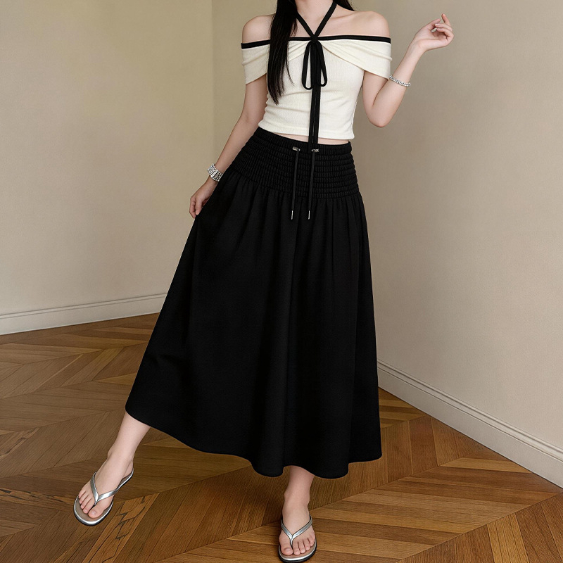 Kismamák számára tervezett drapírozott ice silk midi szoknya, nyár 2026, elegáns