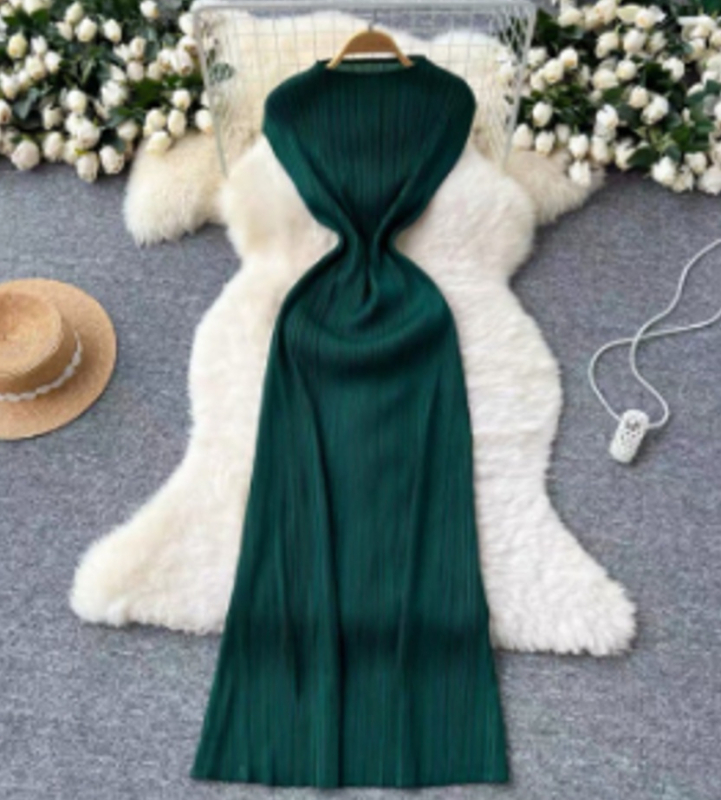 Miyake plisírozott ruha, hosszú bodycon ruha félmagas galléval és minimalista dizájnnal
