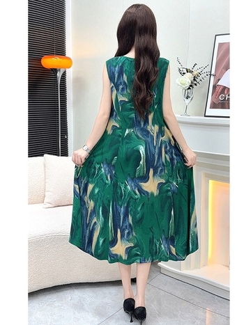 Elegáns nyári chiffon ruha magas derekú, ujj nélküli, kerek nyakú, fekete, pluszméret, karcsúsító hatású, A-vonal.