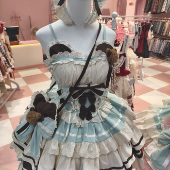 Francia stílusú Lolita ruha krémes, édes hangulattal, hercegnő puffos szoknyával