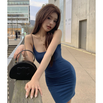 Tavasz-nyár új stílusú szexi bodycon ruha vékony vállpántokkal
