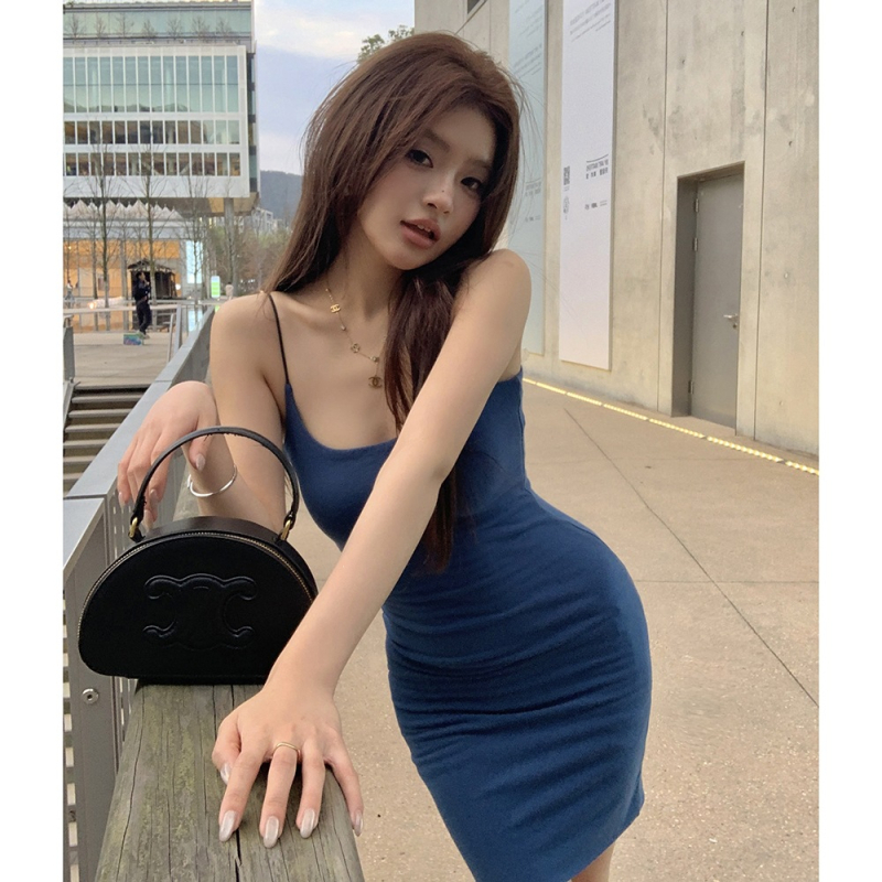 Tavasz-nyár új stílusú szexi bodycon ruha vékony vállpántokkal