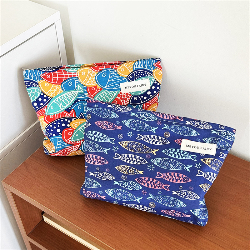 Mélytengeri halnyomatos kozmetikai táska, irodalmi retro stílusban, nagy kapacitás, cipzár, elegáns tároló clutch