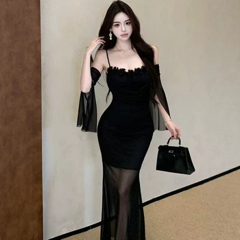 2026 Új zöld virágos ruha pántos kivitelben, kis termetű nőknek, szexi és elegáns fishtail bodycon ruha
