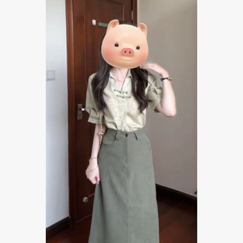 Plusz méretű retró kínai stílusú ing gombokkal és rövid ujjúval, magas derekú A-line mini szoknya; elegáns és karcsúsító két darabos készlet.
