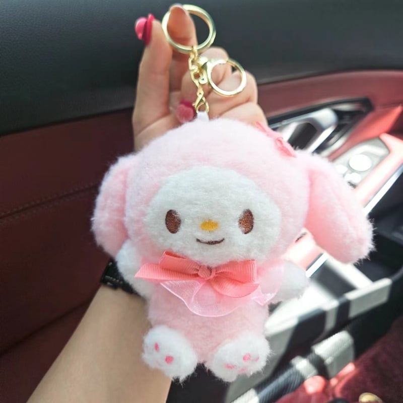 Pandantiv din pluș Kuromi, păpușă din pluș My Melody și breloc cu Cinnamoroll